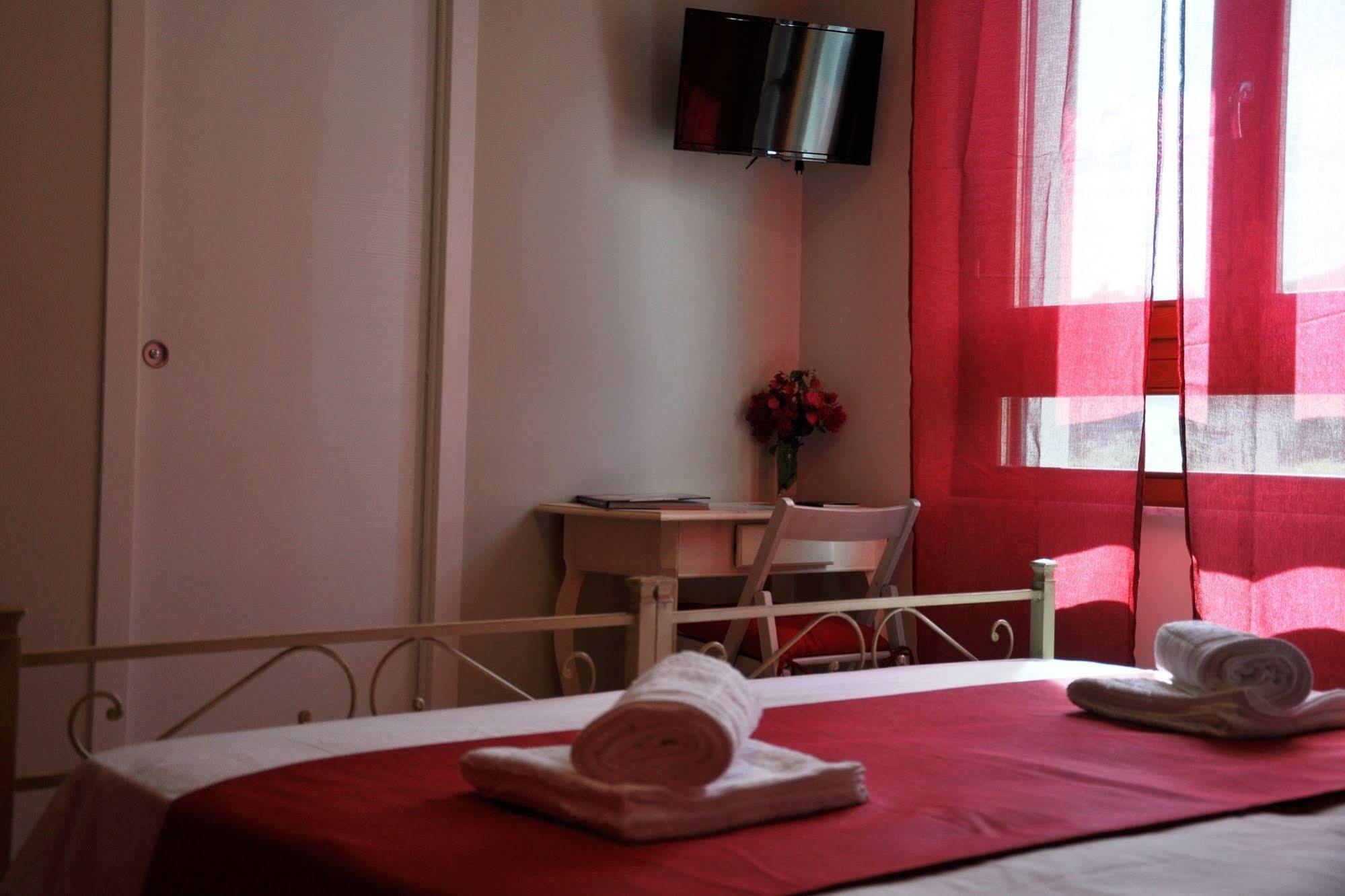 House Marcella Apartment Cagliari Bagian luar foto