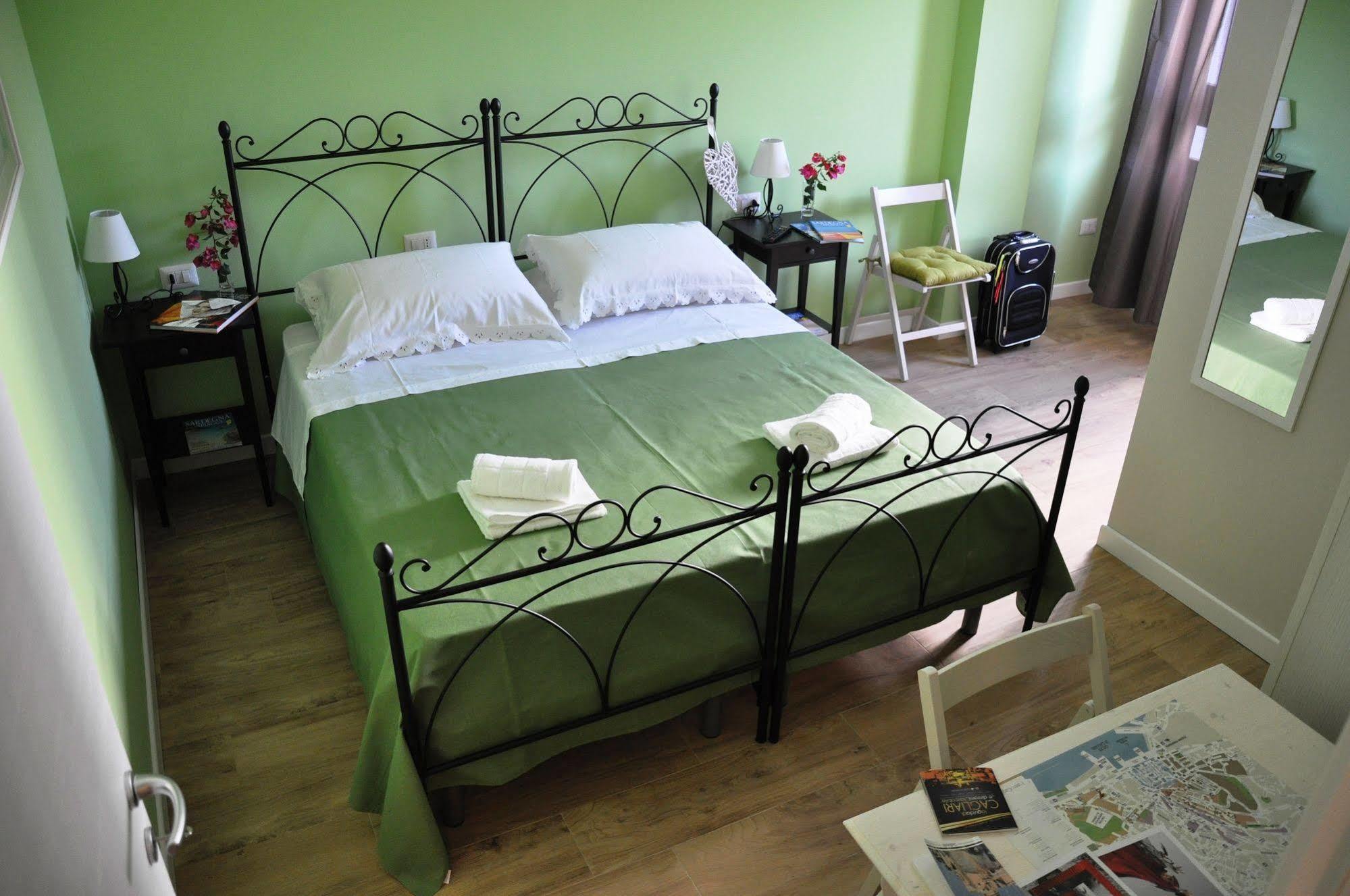 House Marcella Apartment Cagliari Bagian luar foto